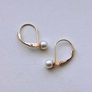 Designer Solid 14K 585 Yellow Gold White Pearl Lever Back Pierced Earrings